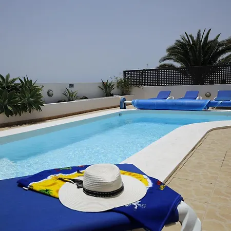 Villa Lisa Los Mojones Puerto Del Carmen Lanzarote *
