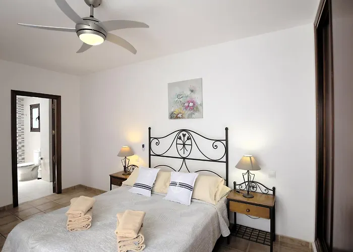 Vila Charming Mojones 3 Bedrooms Child Friendly Pool Lise *