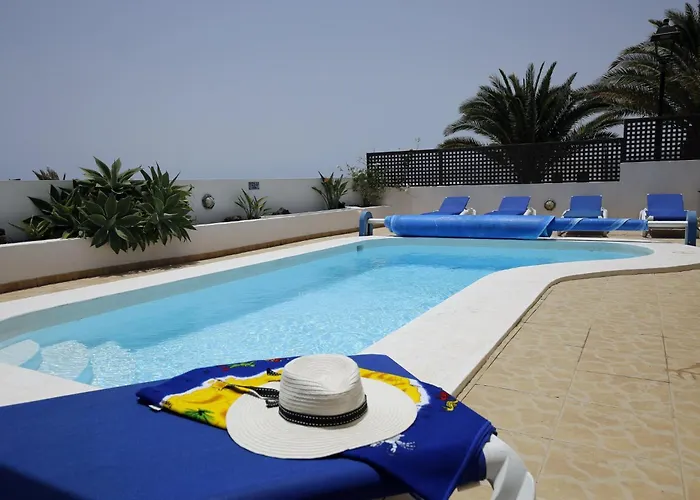 Charming Mojones 3 Bedrooms Child Friendly Pool Lise Вилла *